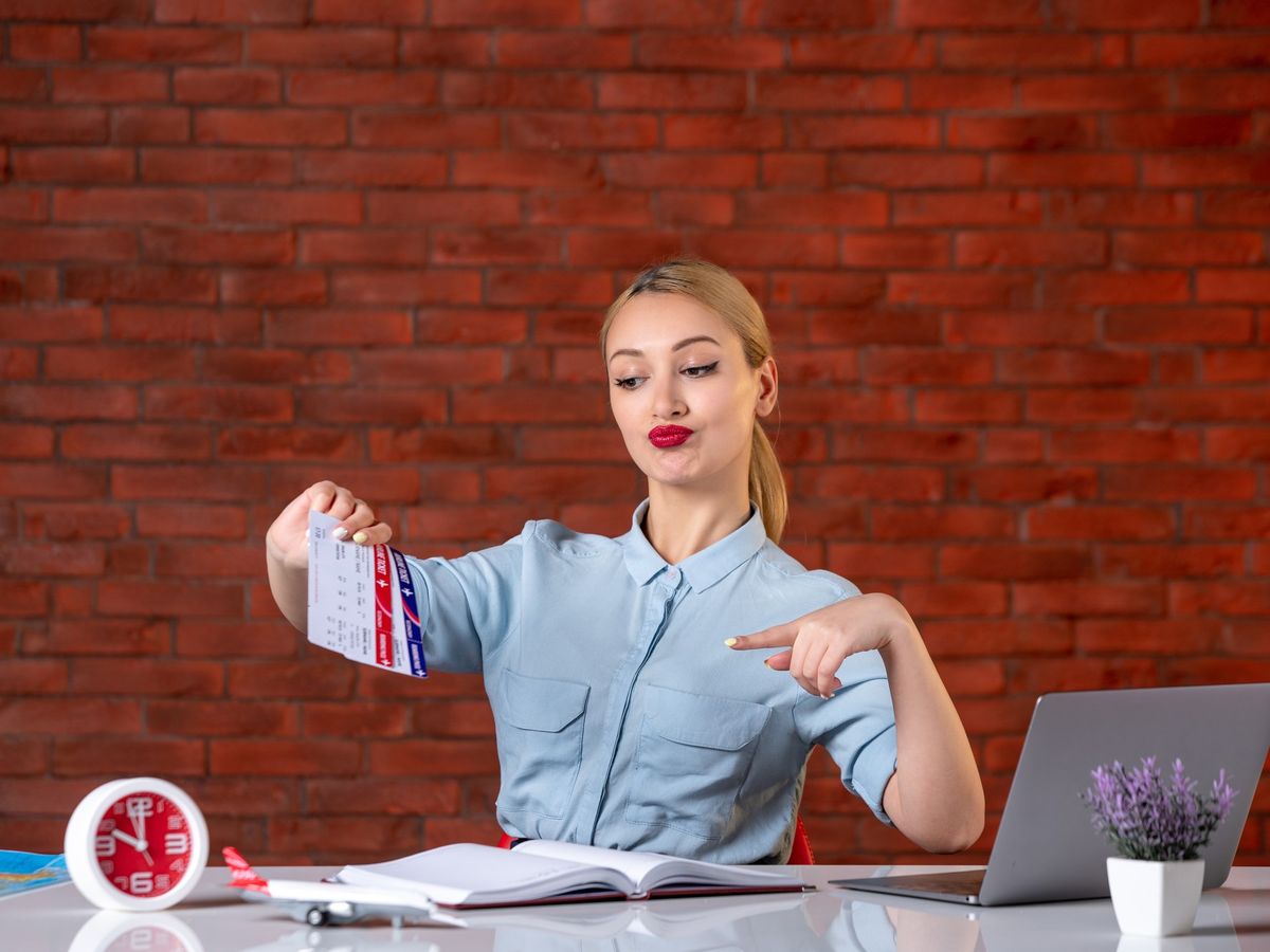 Jak szybko i tanio przygotować profesjonalne materiały reklamowe dzięki drukarniom online